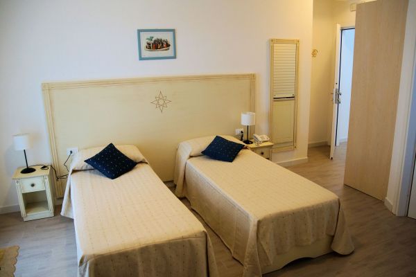 La Tartaruga Bianca Hotel (Valledoria)